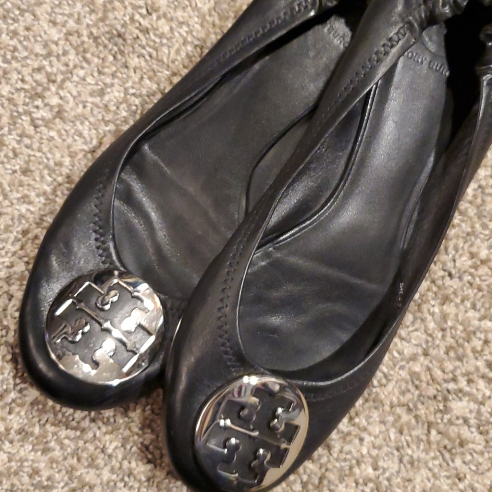 Excellent condition Tory leather flats